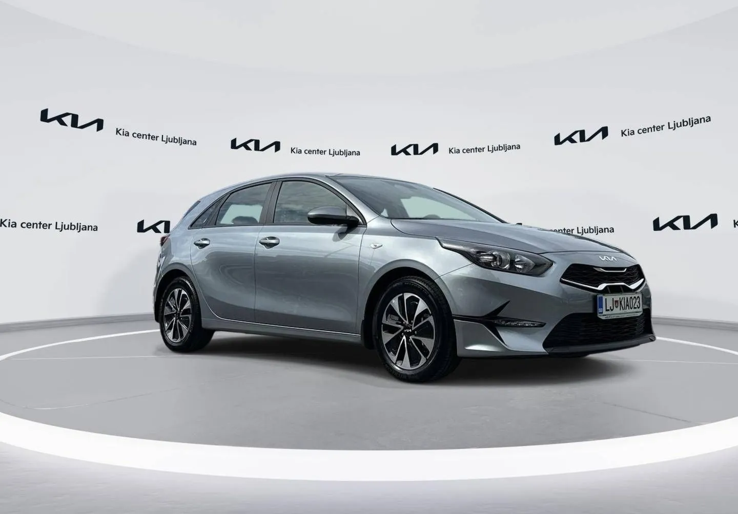 Zunanja slika - KIA Ceed - 1.0 T-GDi LX Champion+ ISG. M T - 3