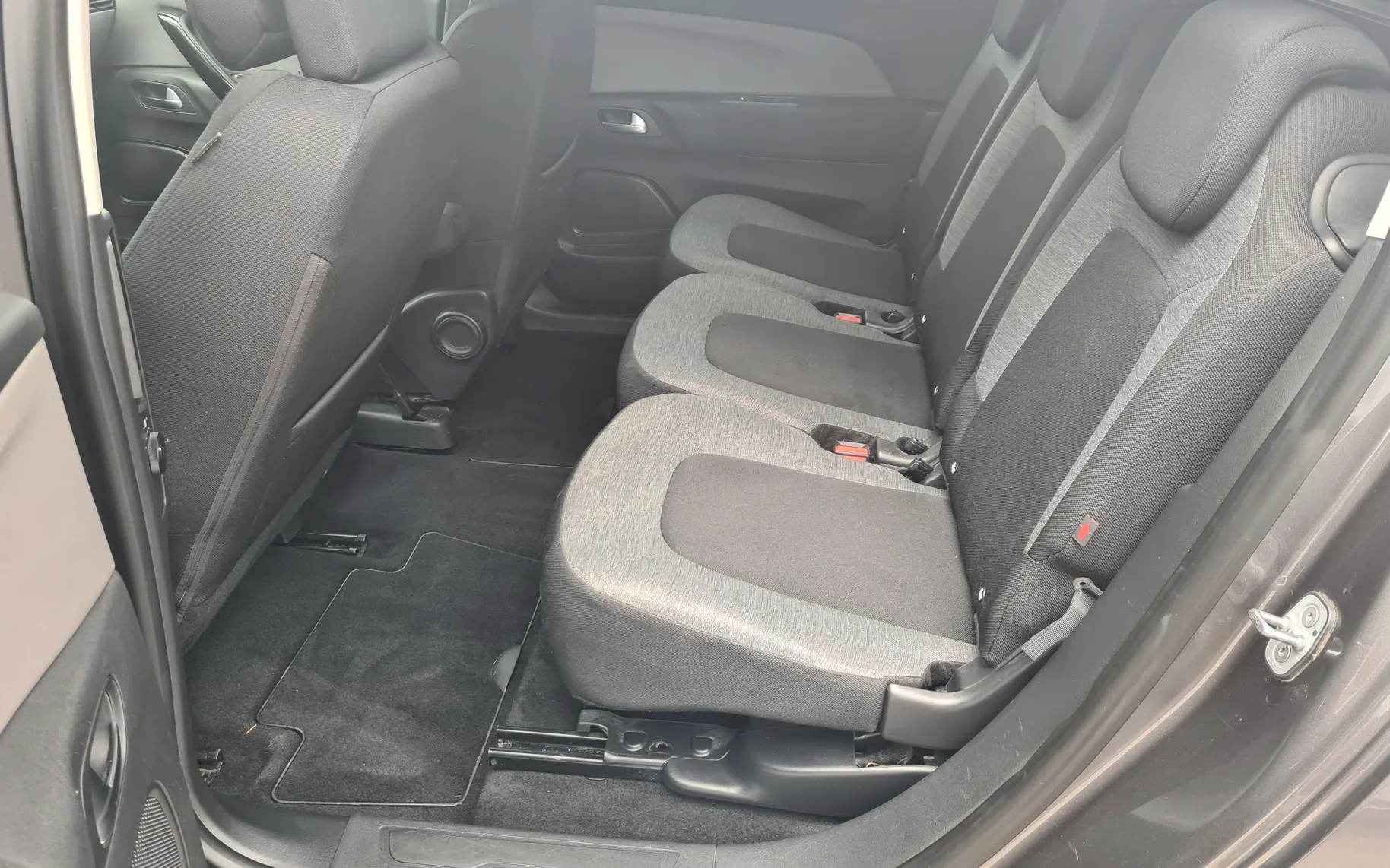 Zunanja slika - Citroën C4 - Grand Spacetourer - 25