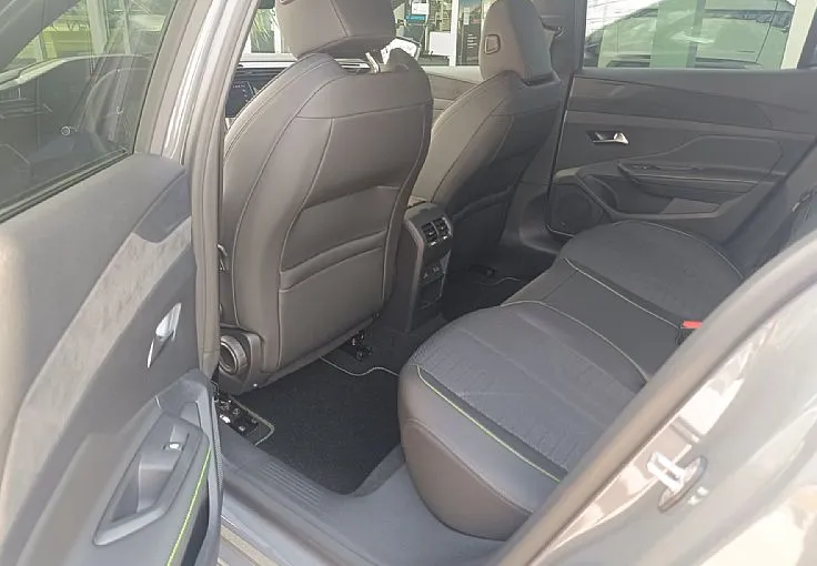 Zunanja slika - Peugeot 408 - GT HIBRID 145 €6.4-PRENOVLJEN MODEL-KAMERA 360 - 9