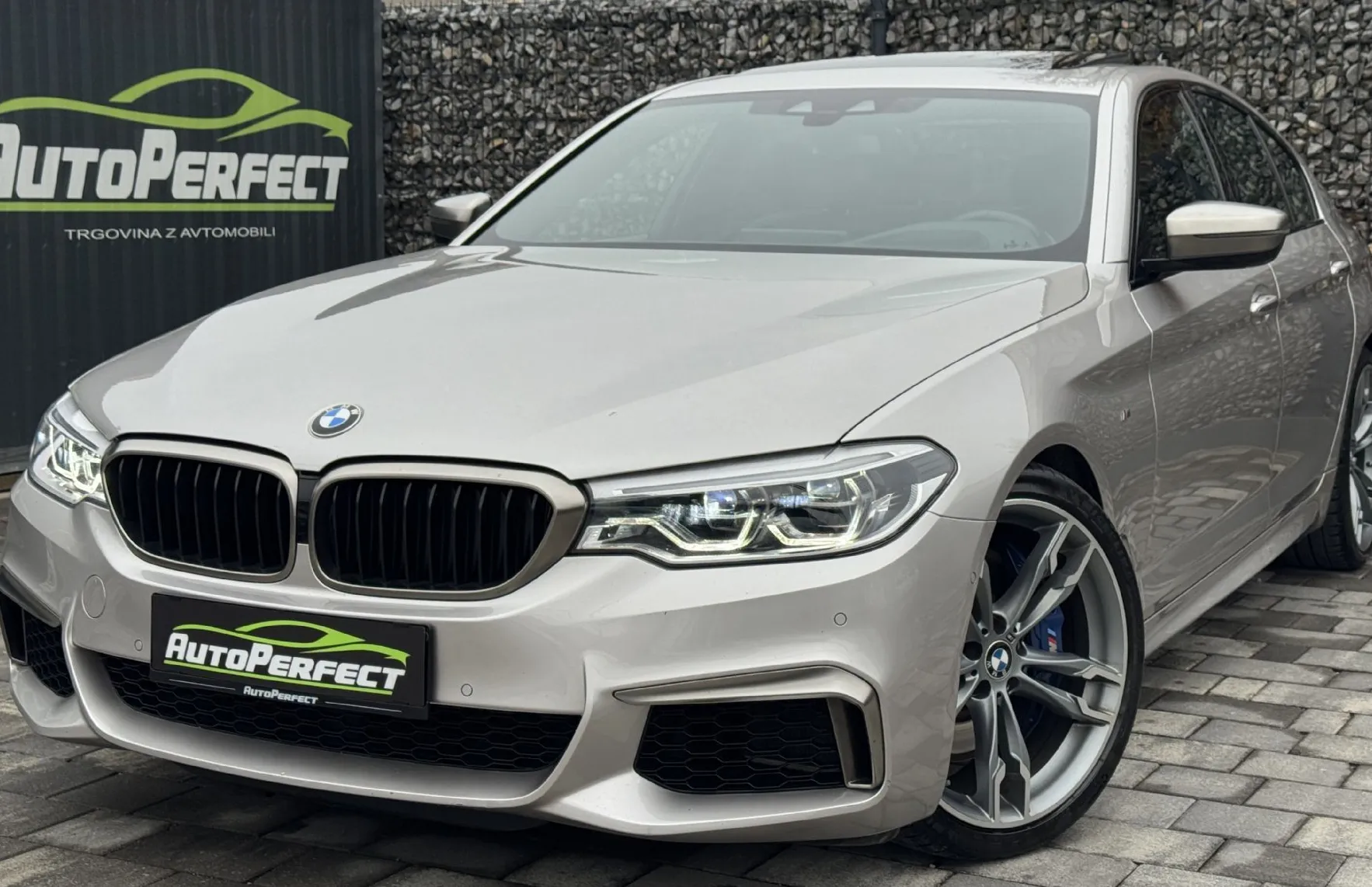 Zunanja slika - BMW Serija 5 - : M550i xDrive |HUD|MEMORY|MASAŽ|PANO|LASER||WEBAST - 3