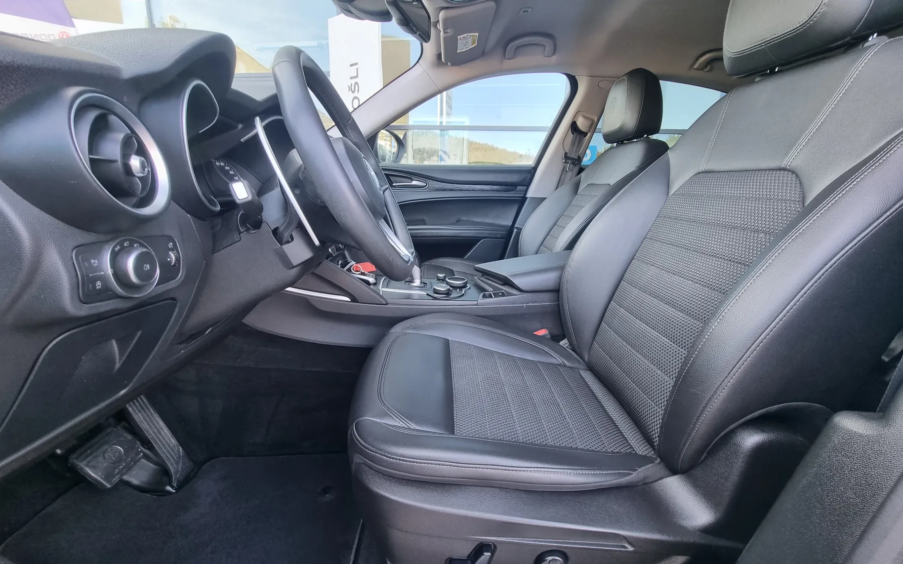 Zunanja slika - Alfa Romeo Stelvio - 2.0 Turbo Q4 200 Avtomatik - OKVARA MOTORJA - 11