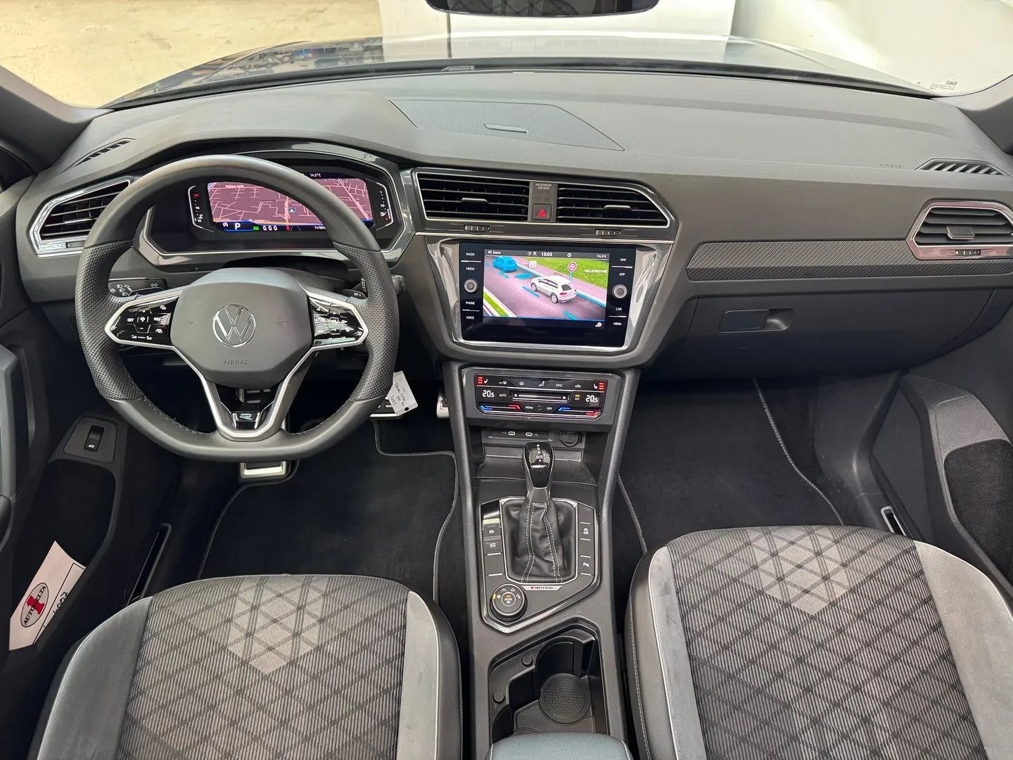 Zunanja slika - Volkswagen Tiguan - R-Line 2.0 TDI 4M DSG - 8