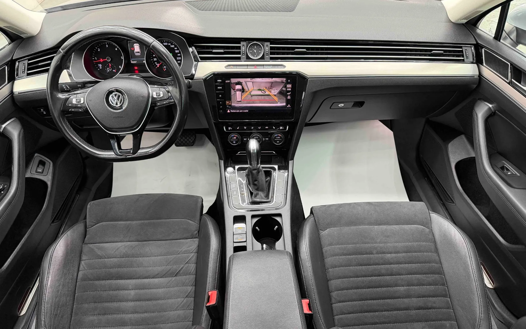 Zunanja slika - Volkswagen Passat - Variant 2,0 TDI BMT Connect DSG - 5
