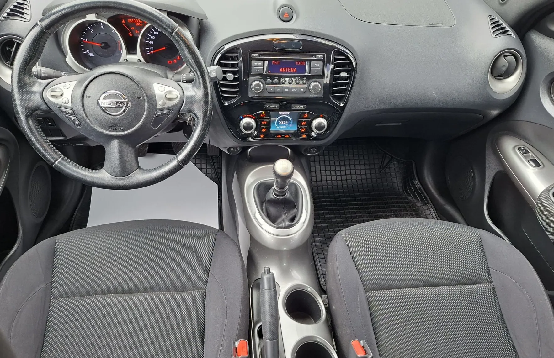 Zunanja slika - Nissan Juke - 1.5 DCI PREMIUM - 11