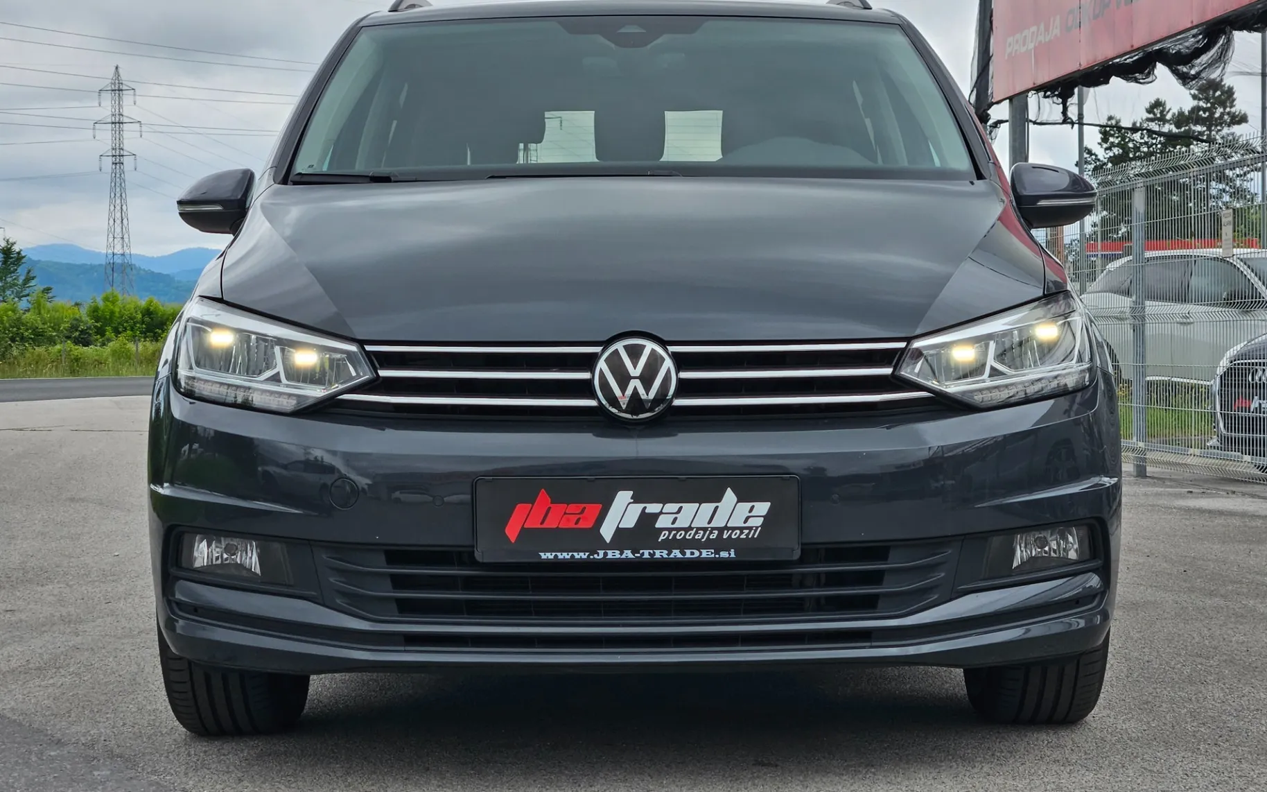 Zunanja slika - Volkswagen Touran - 2,0 TDI BMT Family DSG - 2