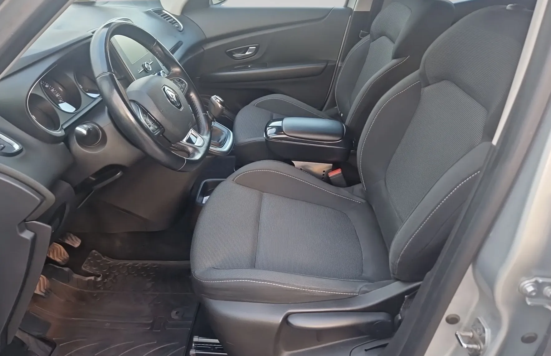Zunanja slika - Renault Scénic - Scenic Energy dCi 110 - 15