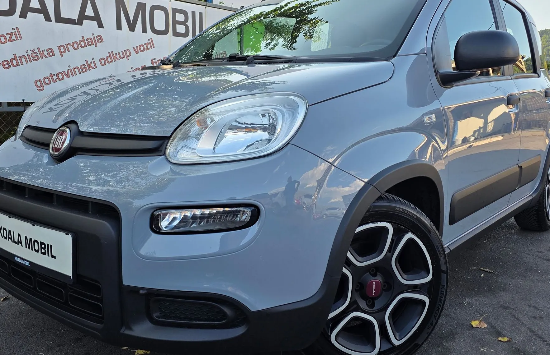 Zunanja slika - Fiat Panda - 1.0 HYBRID STREET ALU PLATIŠČA-KLIMA-1.LASTNIK - 17