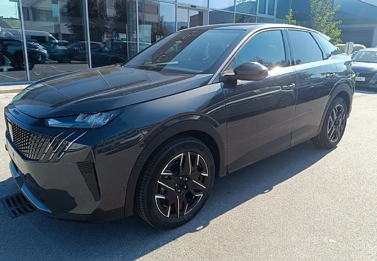 Zunanja slika - Peugeot 3008 - 1.2 MHEV  136  145 Allure Pack Avt.-ZALOGA - 1