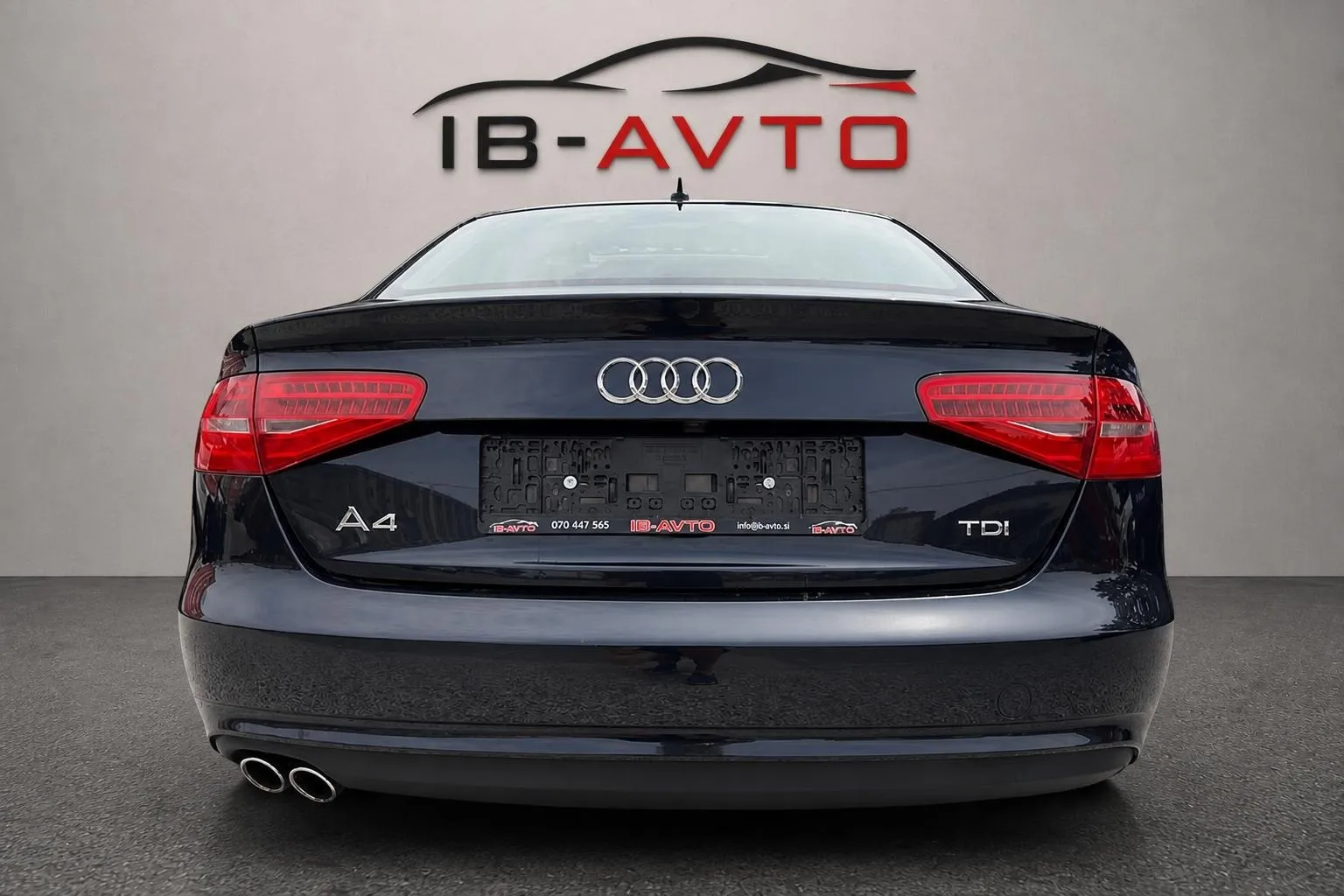 Notranja slika - Audi A4 - 2.0 TDI  diesel - 8