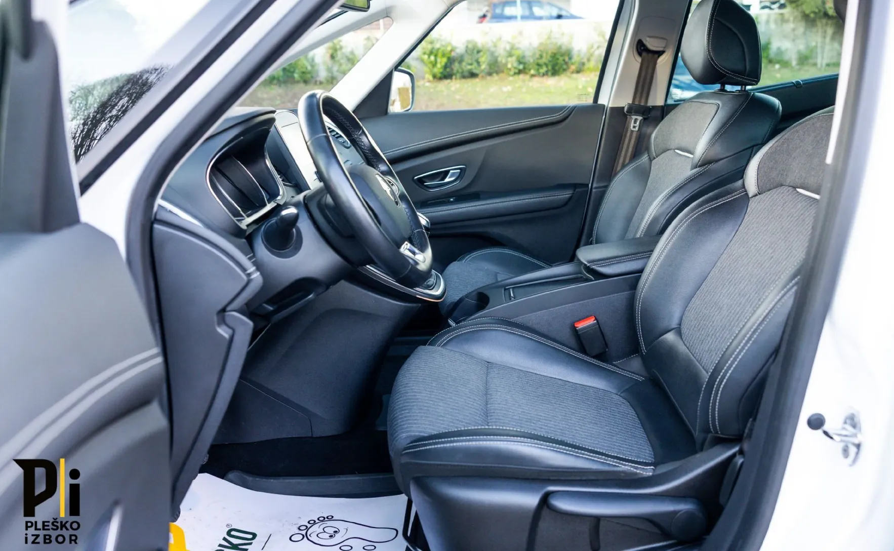 Zunanja slika - Renault Scénic - Grand Scenic techno TCe 140 - 8