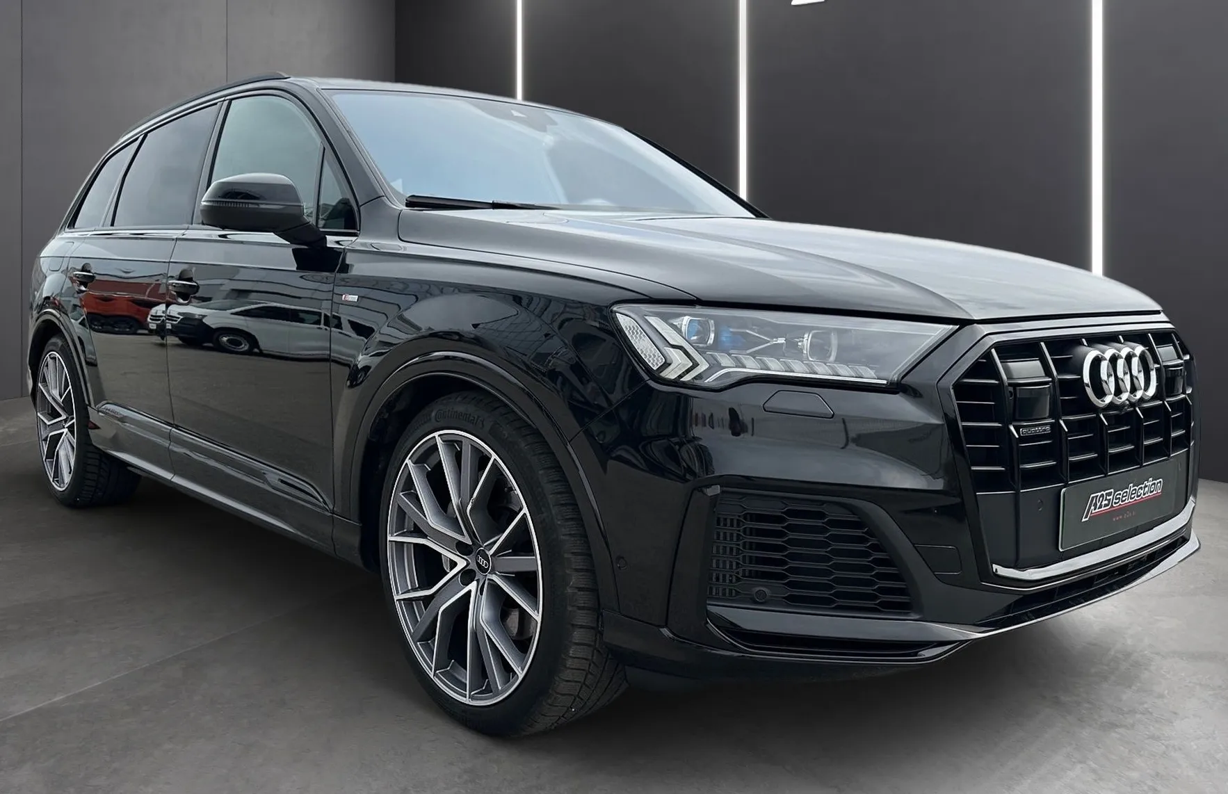 Zunanja slika - Audi Q7 - 55 tfsi S-tronic S-line Slovensko vozilo-1.Lastnik - 2