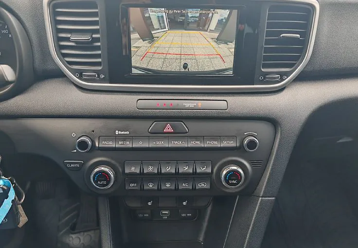 Zunanja slika - KIA Sportage - 2WD 1.6 CRDI EX Fresh 1 lastnik Vlečna kljuka... - 10