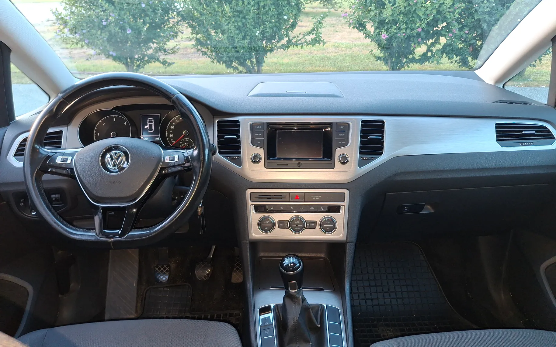 Notranja slika - Volkswagen Golf - Sportsvan 1,6 TDI BMT Comfortline - 5