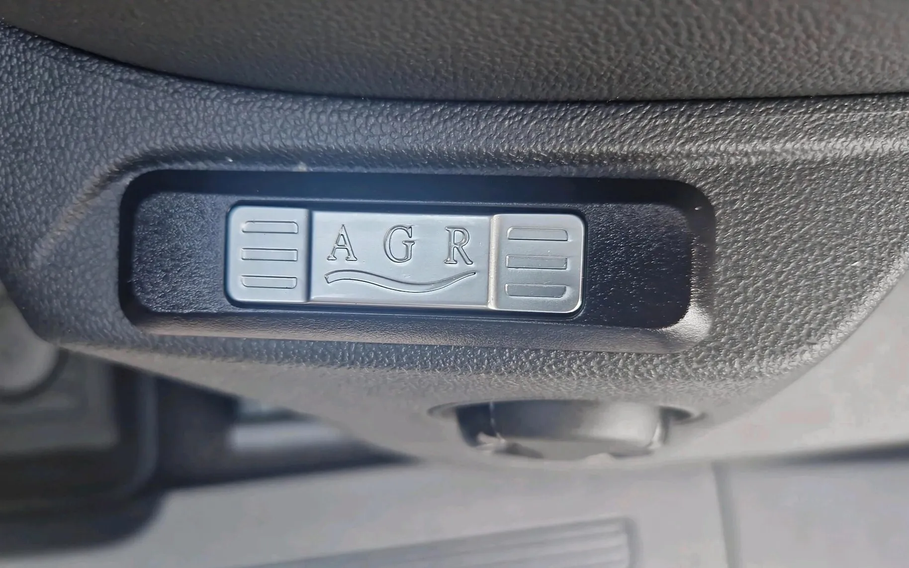 Zunanja slika - Ford Tourneo Connect - 1.5 PHEV-AVT.6-150KM-7XSEDEŽ-SLO-RADAR-F1-NAVI-LE - 15