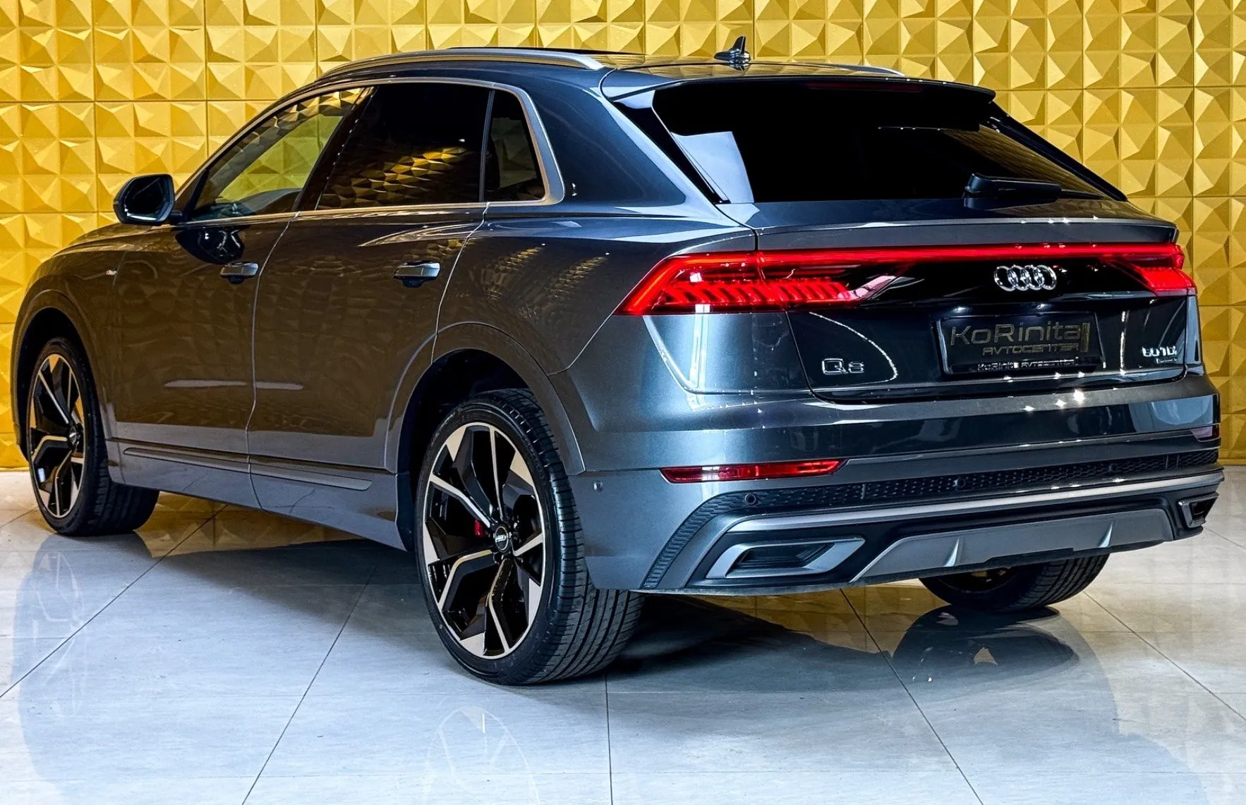 Zunanja slika - Audi Q8 - 50TDI Quattro SLine-4WS-ZRACNO-HLAJENJE-PAN-HEADUP - 7