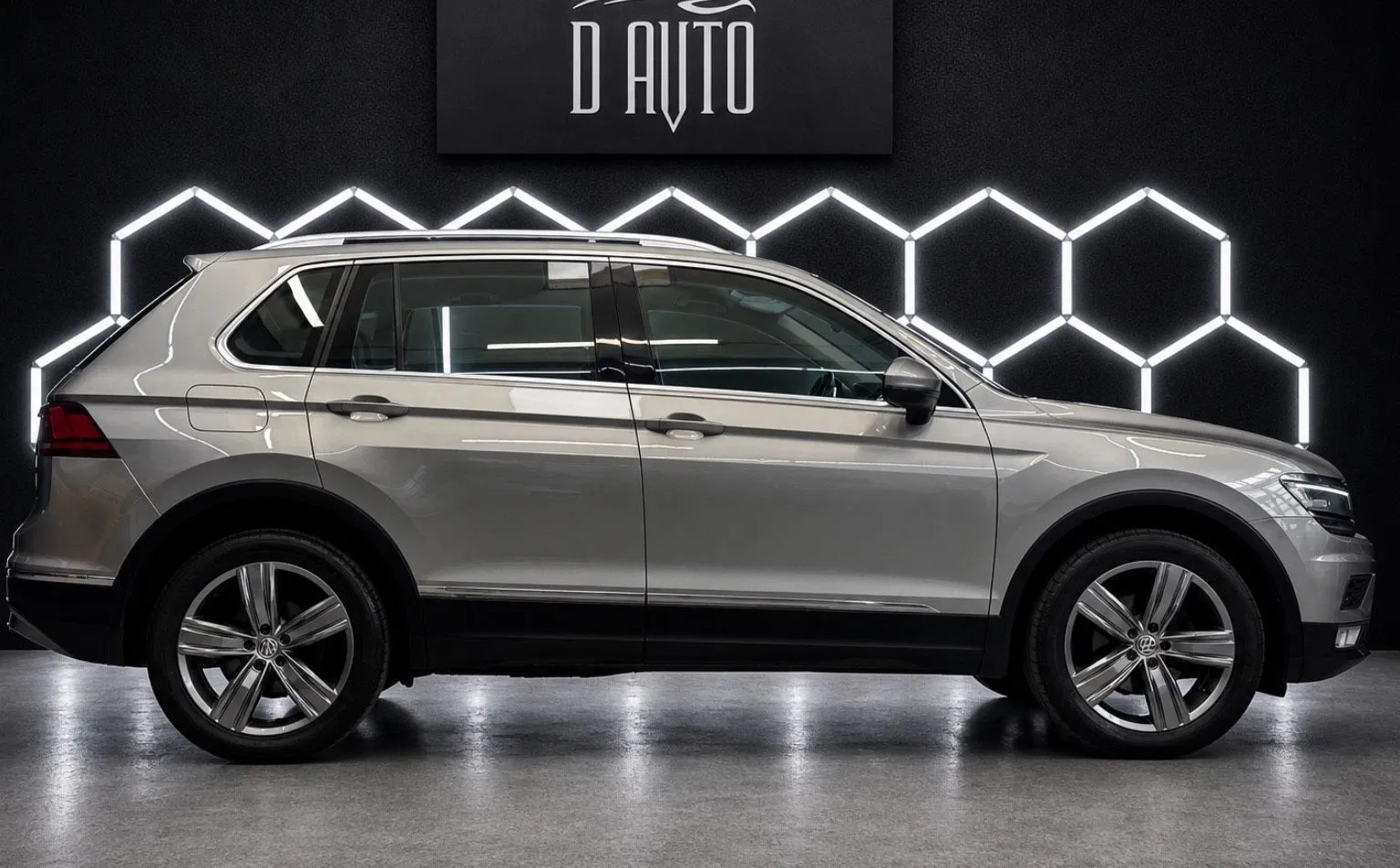 Zunanja slika - Volkswagen Tiguan - 4motion 2.0 TDI BMT Highline DSG+LED+ACC+KLJUKA - 5