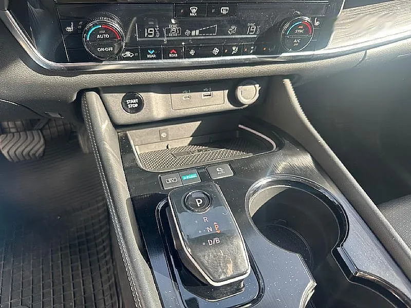 Zunanja slika - Nissan X-Trail - 1.5 HEV E-POWER 204 TEKNA 1. LASTNIK SLO. - 10