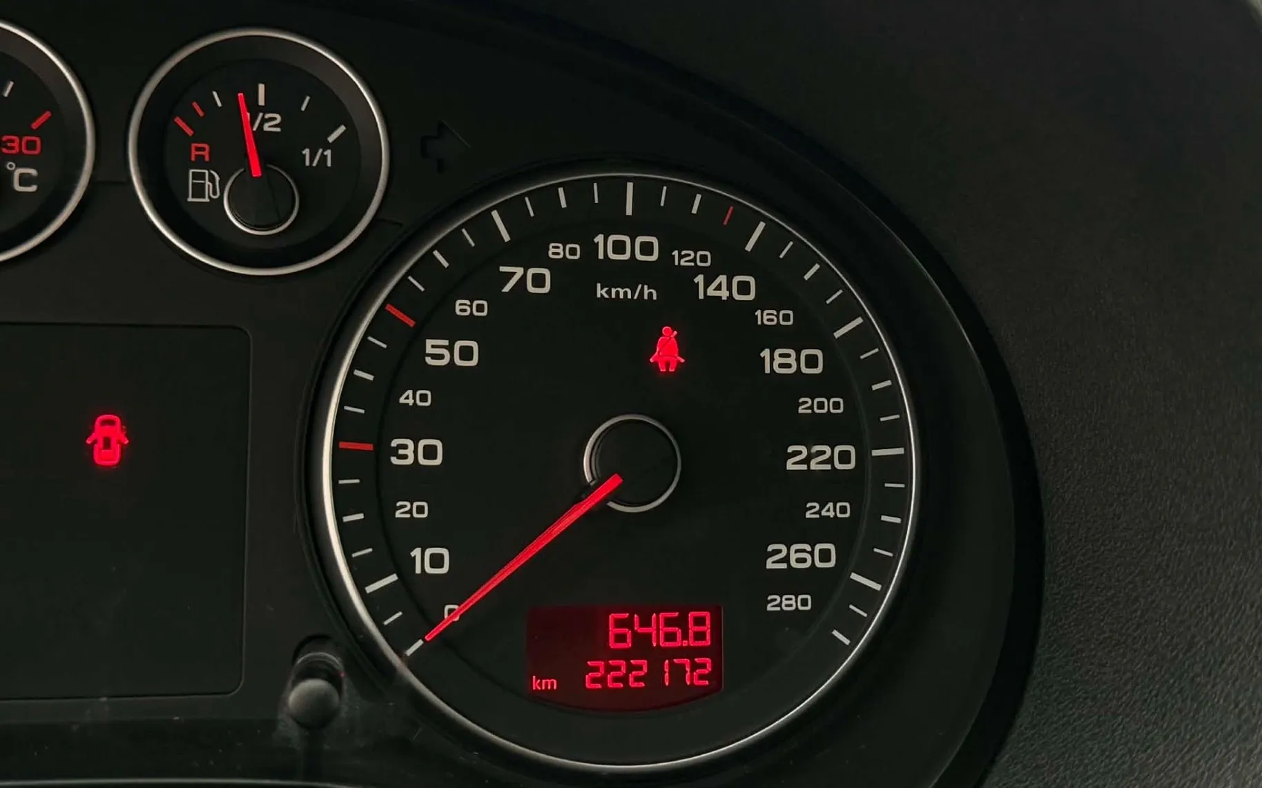 Notranja slika - Audi A3 - 1.6 TDI-LIZING ZA TUJCE-222.000km-ODLIČEN-... - 21