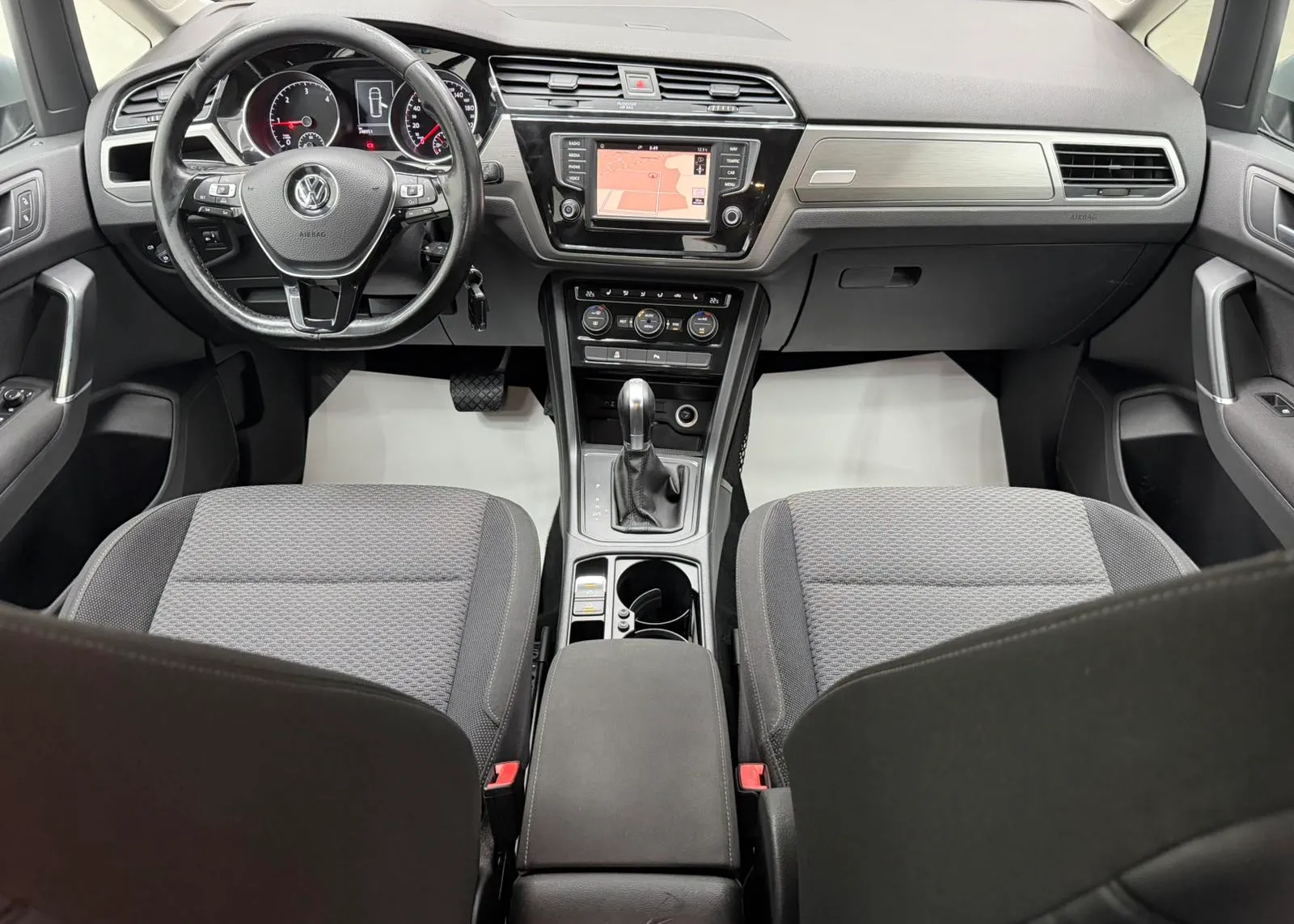 Zunanja slika - Volkswagen Touran - 2,0 TDI BMT Highline DSG - 5