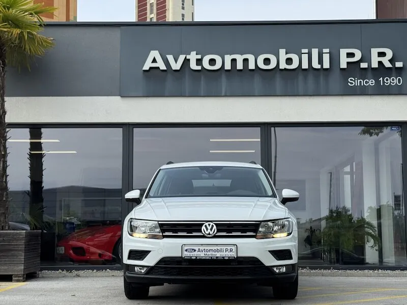 Zunanja slika - Volkswagen Tiguan - 2.0 TDI BMT ComfortlineED 115KM OPR. VELIKI SERVIS - 2