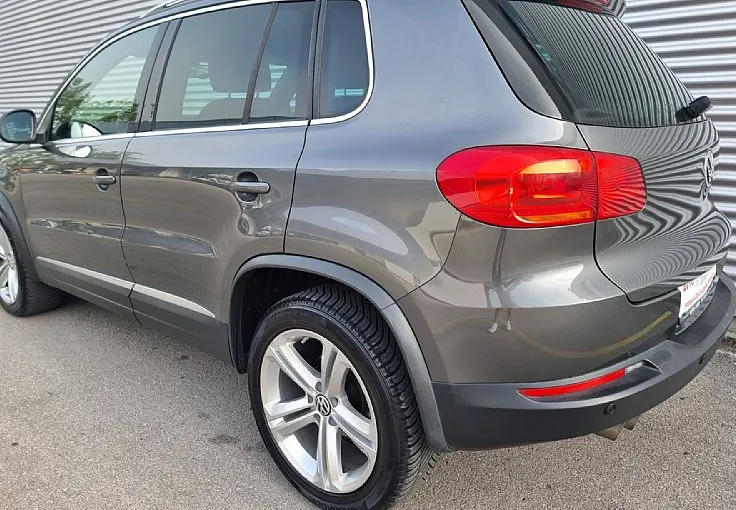 Zunanja slika - Volkswagen Tiguan - 2.0 TDI-110KW-4X4+VELIKI SERVIS-KAMERA-GR.SED- - 3