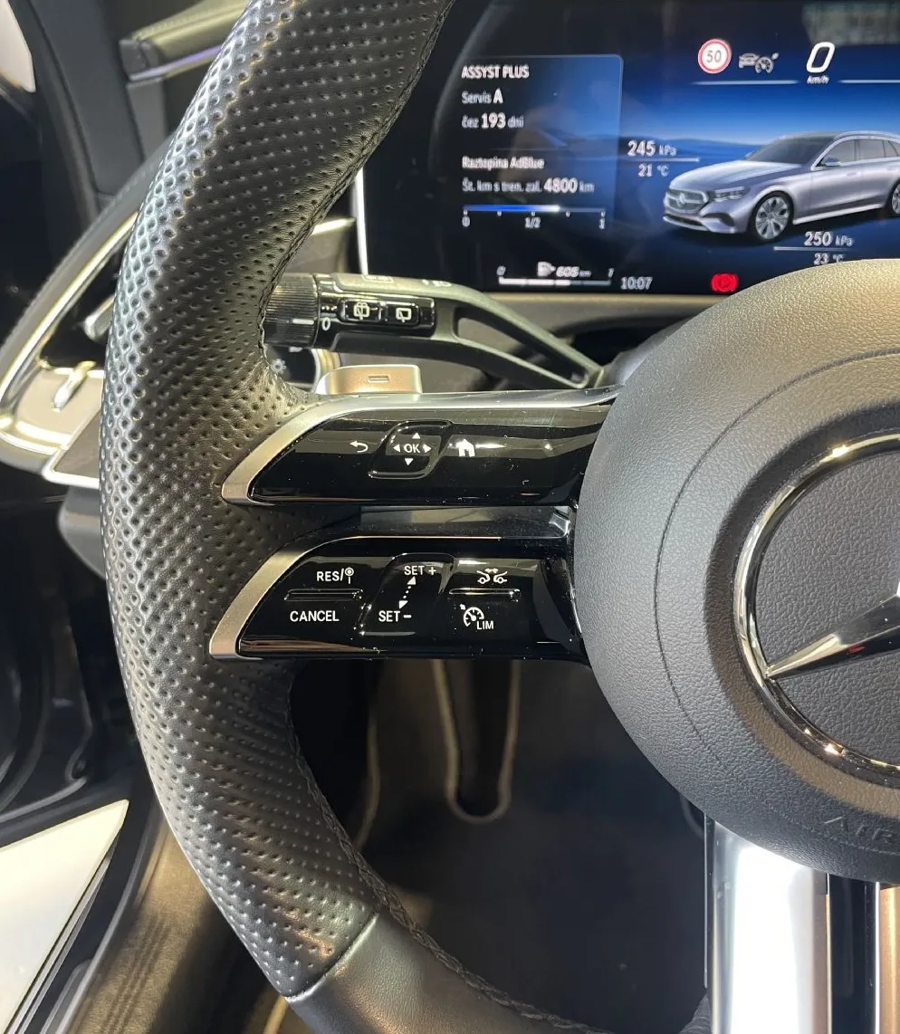 Zunanja slika - Mercedes-Benz E-Razred - ZRAČNO-KEYLESS-NAVI-KLJUKA-LED-RADAR-LANE-VIRTUAL - 18