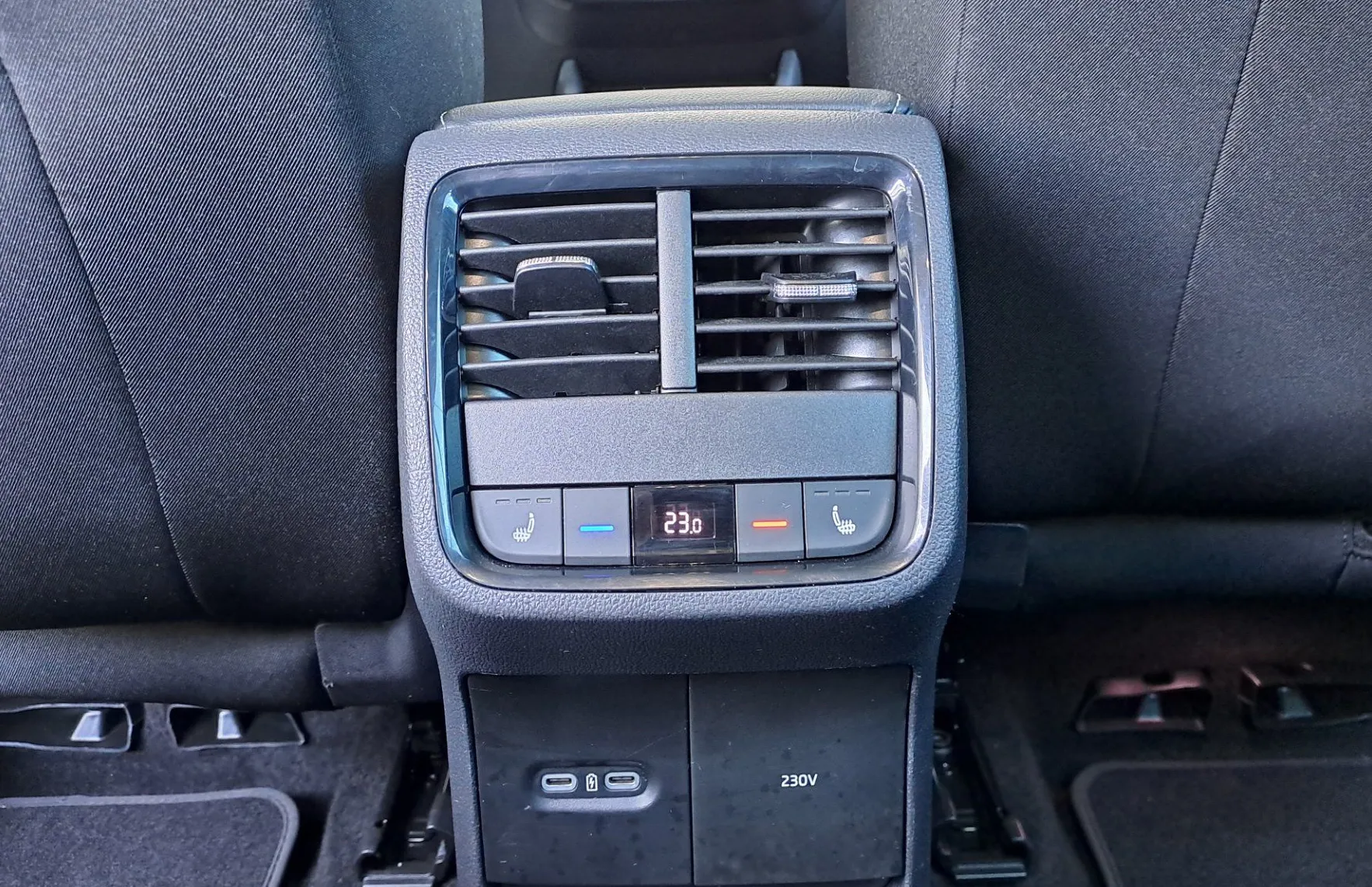 Zunanja slika - Škoda Octavia - Combi 2.0 TDI Ambition DSG - 11