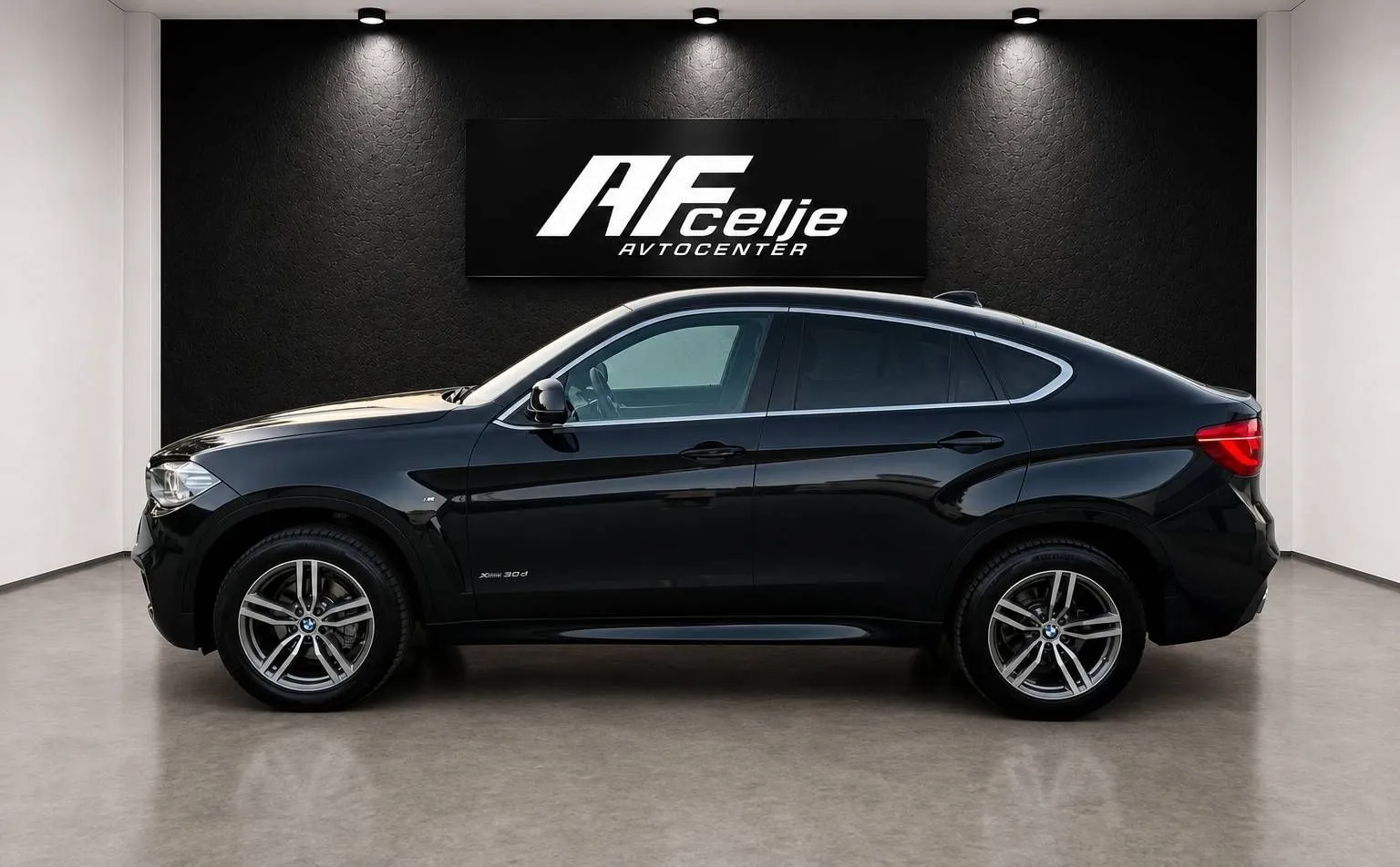 Zunanja slika - BMW serija X6: - 3.0XD-M PAKET-DIGITALNI ŠTEVCI-1. LASTNIK-KAMERA - 6