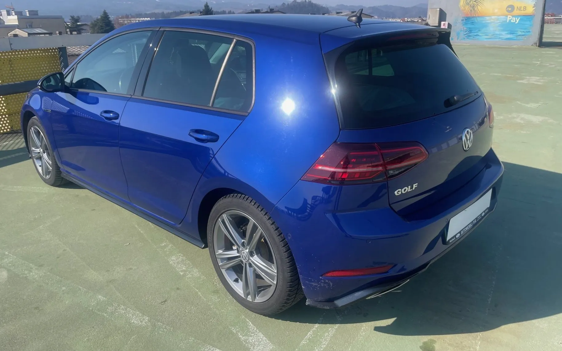 Zunanja slika - VW Golf - 2.0 TDI R-Line Edition 110 KW LED. KAMERA. ACC - 3