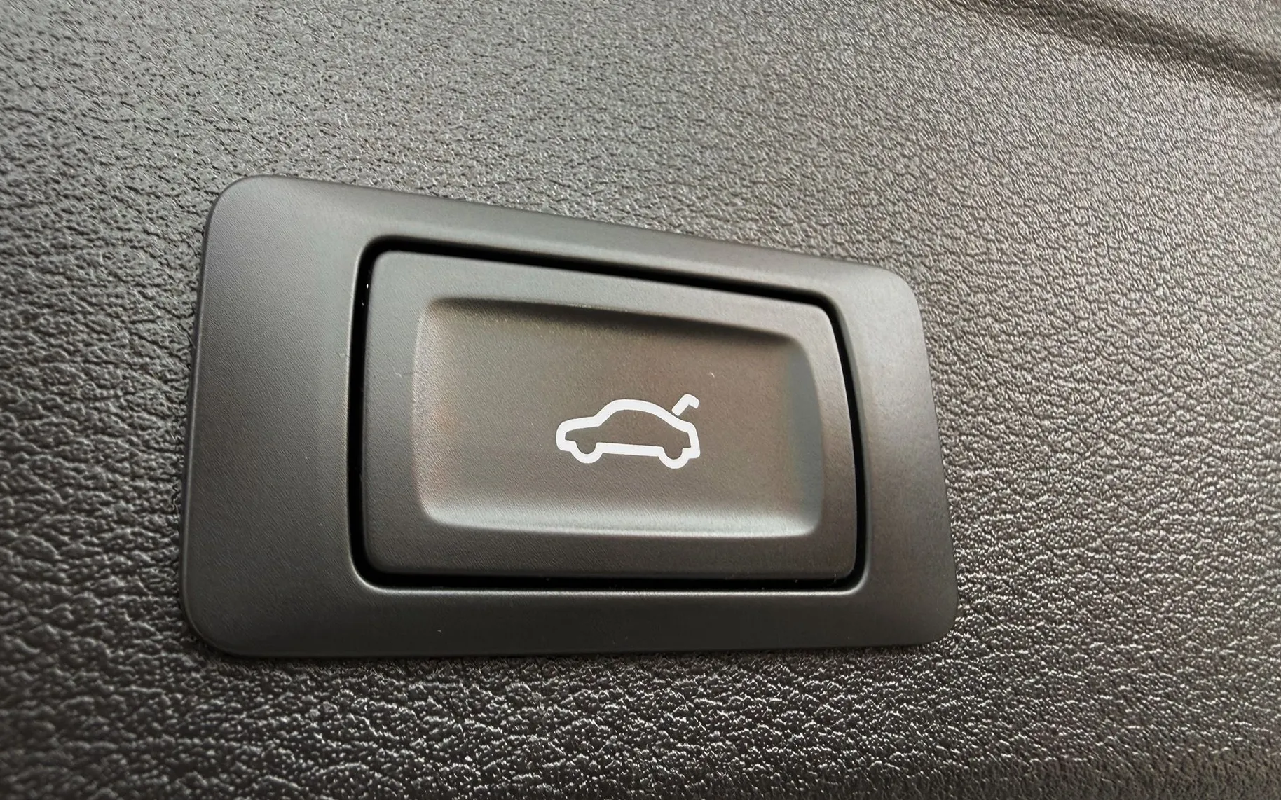 Zunanja slika - Audi A4 - Avant 40 TDI AVT SLINE|RADAR|NAVI|PDC|18COL - 14