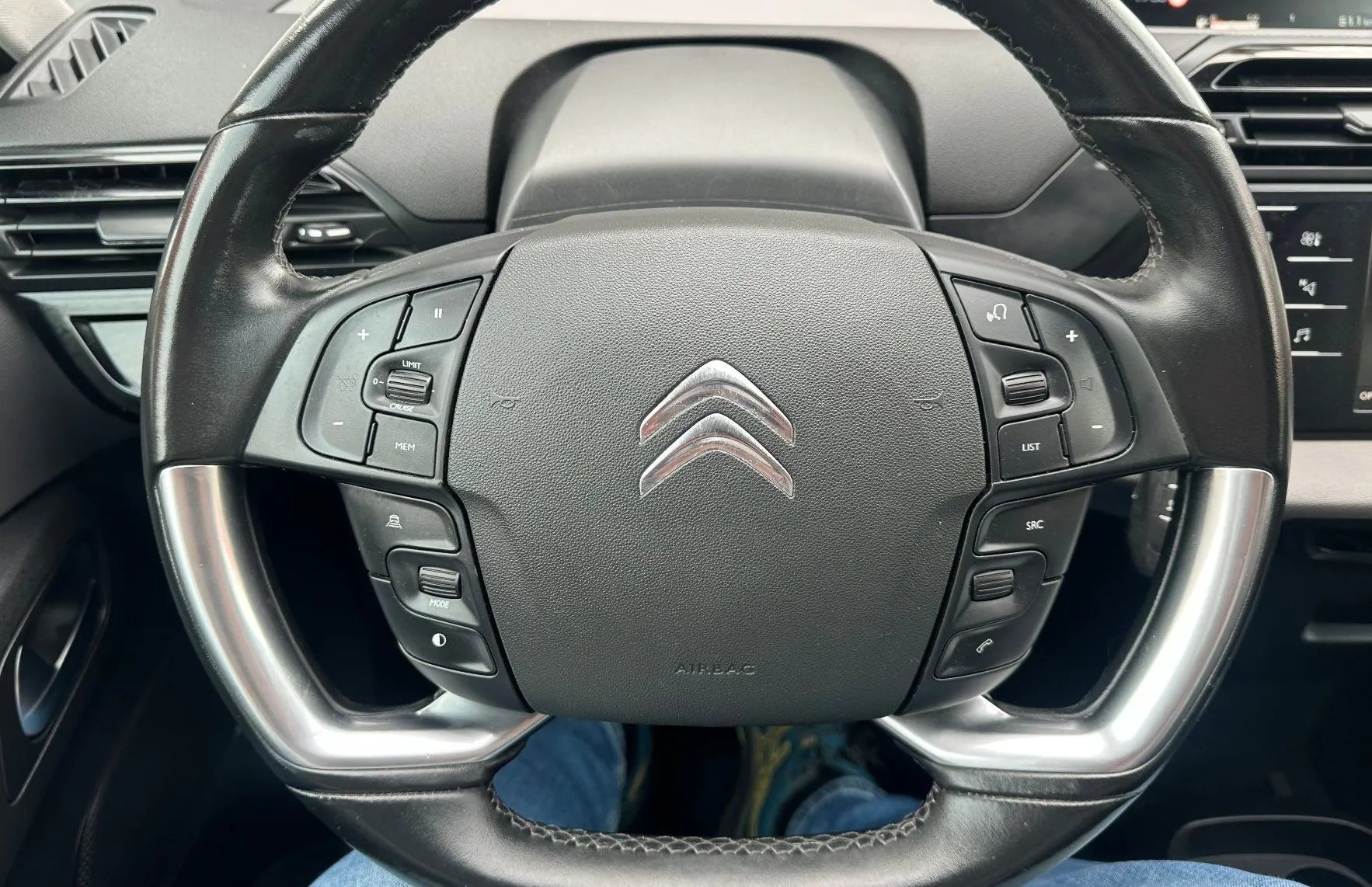 Zunanja slika - Citroën C4 Grand SpaceTourer - Feel BlueHDi 130.KAMERA.NAVI.LED.ACC.7 SEDEŽ - 7