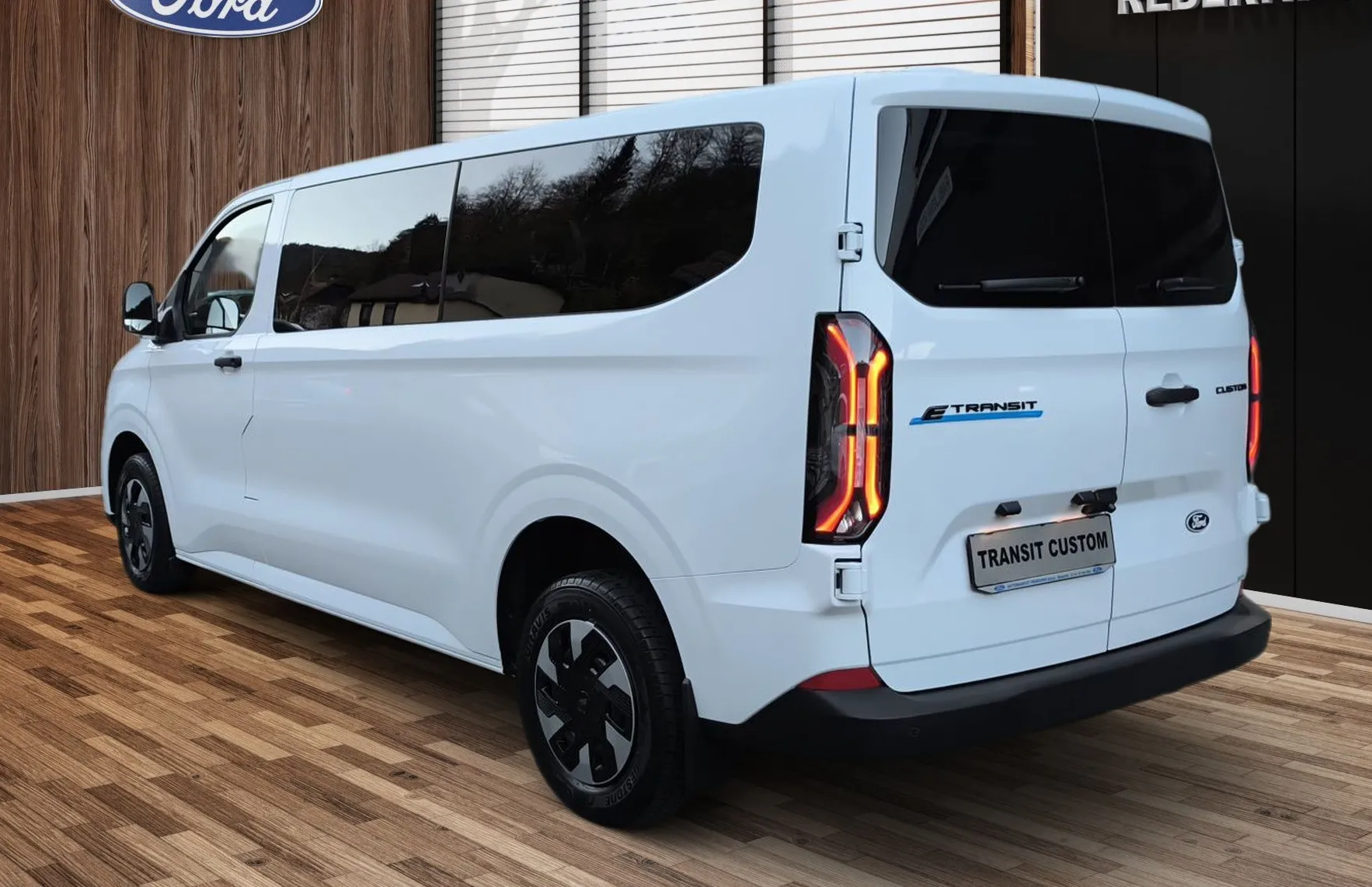 Zunanja slika - Ford Transit - Custom Kombi TREND - 5