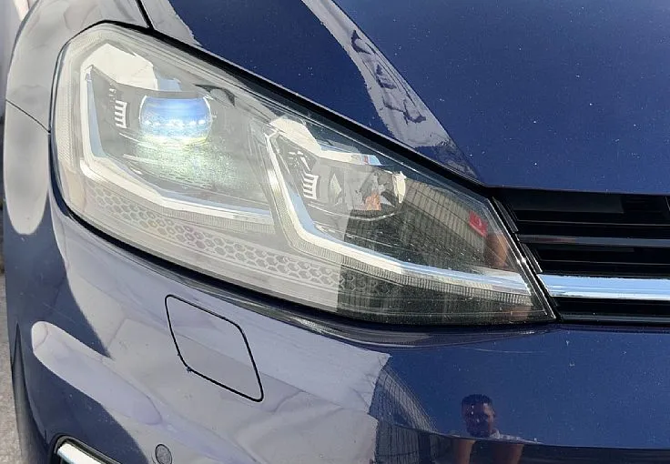 Zunanja slika - VW Golf - Variant 1.6 TDI - LED - NAVI - VELIK EKRAN - ALU15 - PDC2x - 8