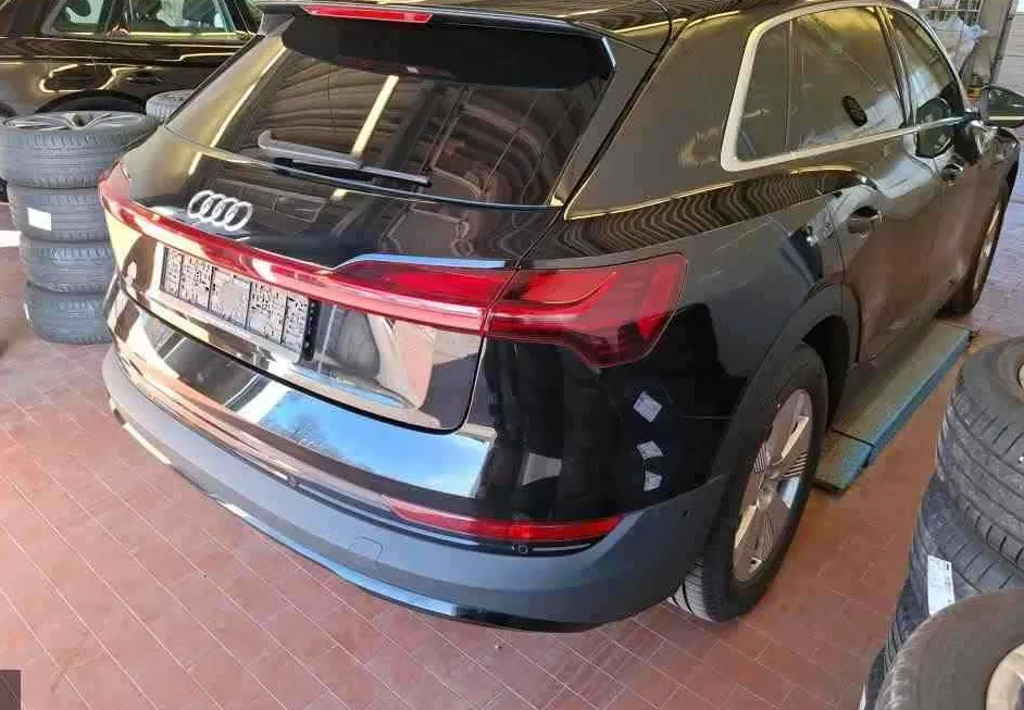 Zunanja slika - Audi e-tron - quattro 55 300kW.NEMŠKI.SAMO 27.000 KM.2023 LETNIK - 2