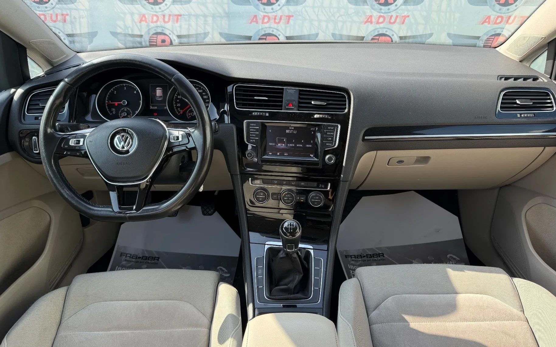 Zunanja slika - Volkswagen Golf - 1.6 TDI BlueMotion Tech Comfort.77kW - 9