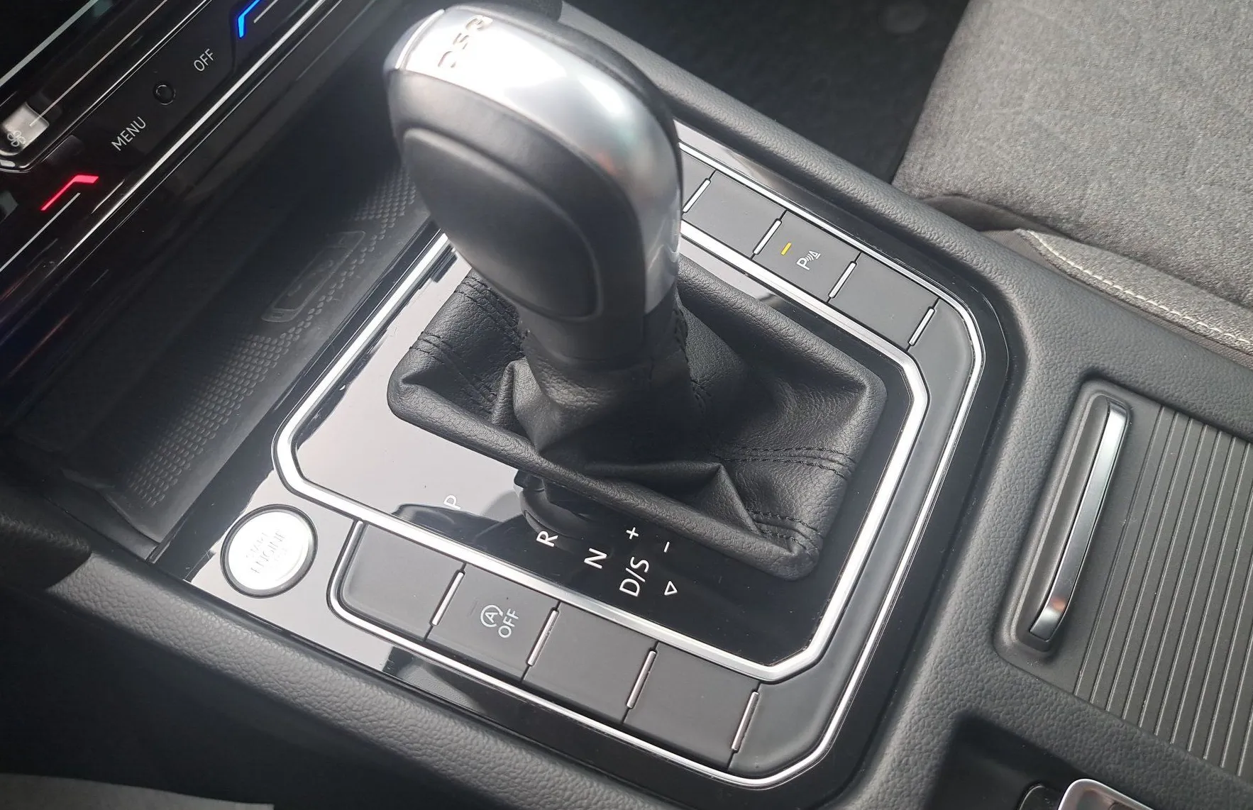 Zunanja slika - Volkswagen Passat - Variant 2.0 TDI BMT SCR Business DSG - 15