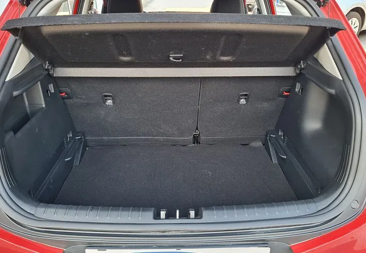 Zunanja slika - KIA Stonic - 1.2 DPI 62 kW  84 KM  LX Fun M T - 12