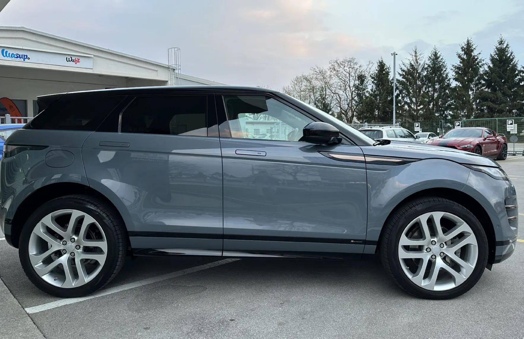 Zunanja slika - Land Rover Range Rover Evoque - 2.0 TD4 180KM R-Dynamic First Edition AWD - 4