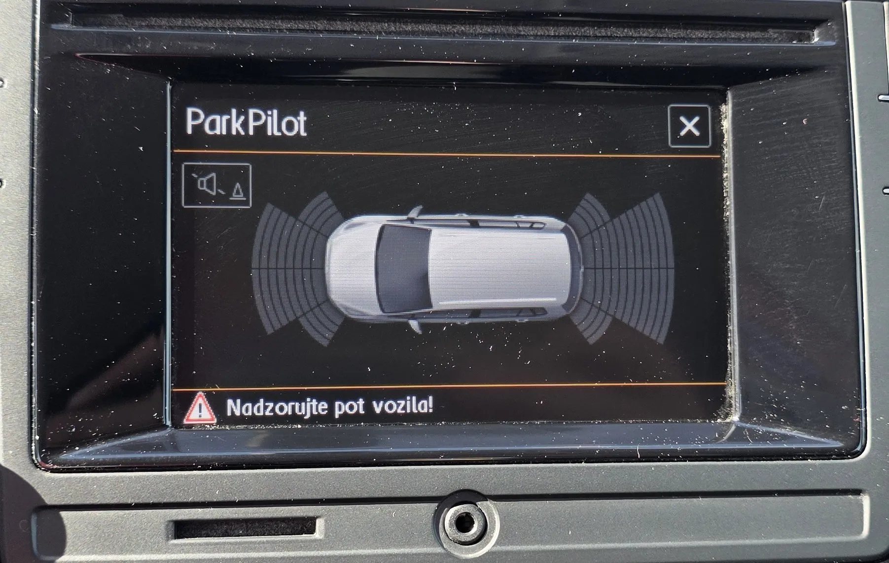 Zunanja slika - Volkswagen Golf - Sportsvan 1,6 TDI BMT DSG 1.LAST SLO PDC TEMP - 12