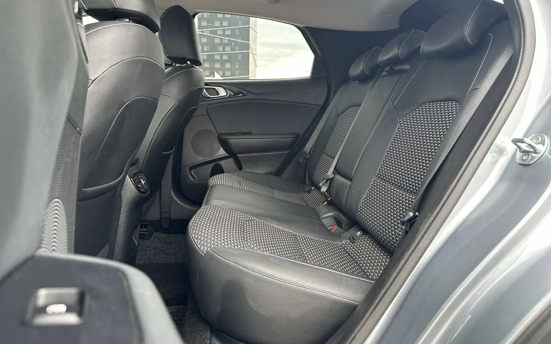 Notranja slika - KIA XCeed - 1.5 T-GDi EX WAY 7DCT - 11
