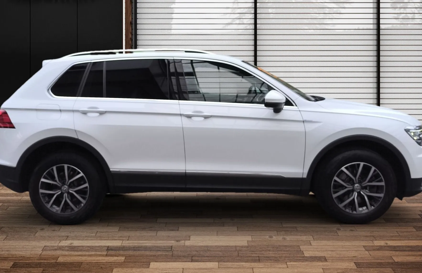 Zunanja slika - Volkswagen Tiguan - 2.0 TSI 4M DSG COMFORTLINE 190 PS-1.LAST.-VIRTUAL - 3