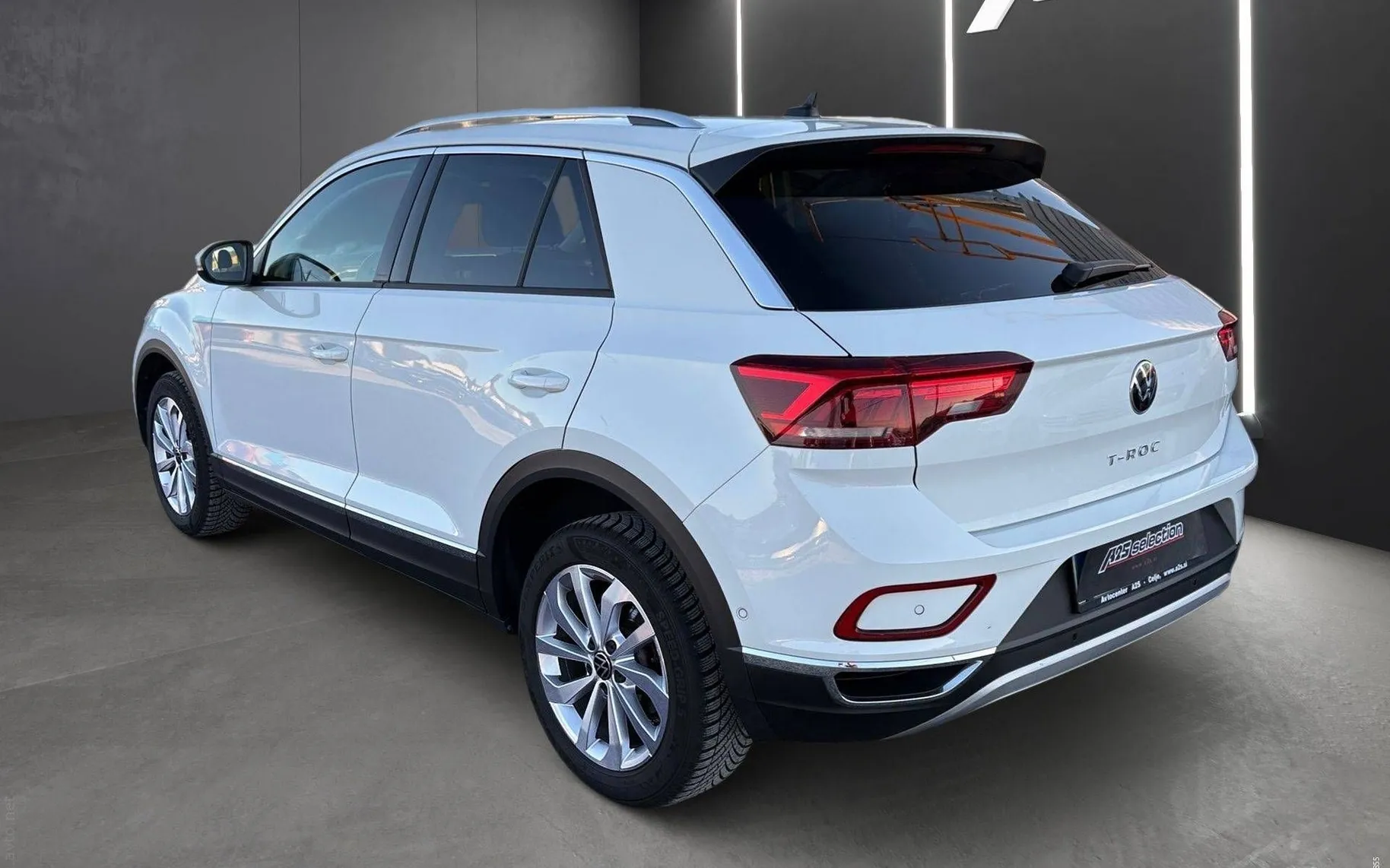 Zunanja slika - Volkswagen T-Roc - 1.0 TSI Style 1.Lastnik SLO - 2