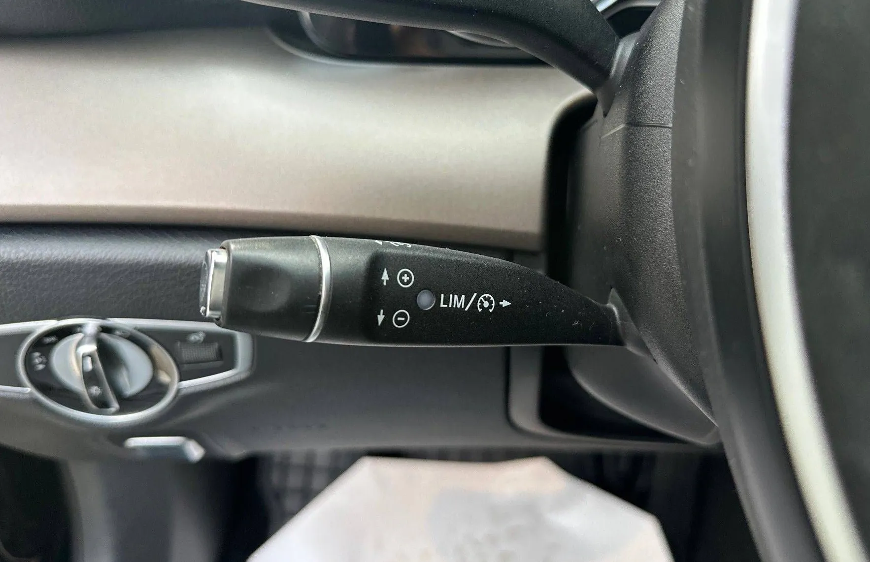 Zunanja slika - Mercedes-Benz E-Razred - E 220 d FULL LED PDC KAMERA NAVI BURMESTER USNJE.. - 18