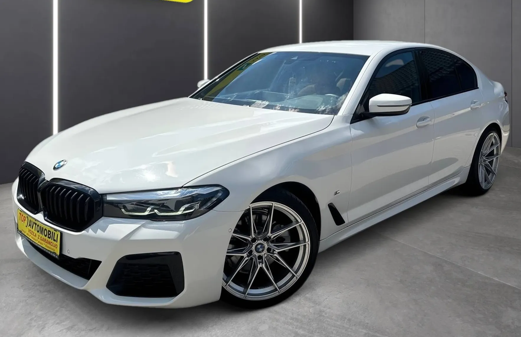 Zunanja slika - BMW Serija 5 - : 520d M PAKET LED NAVI PDC KAMERA TEM DAB EL SEDE - 2