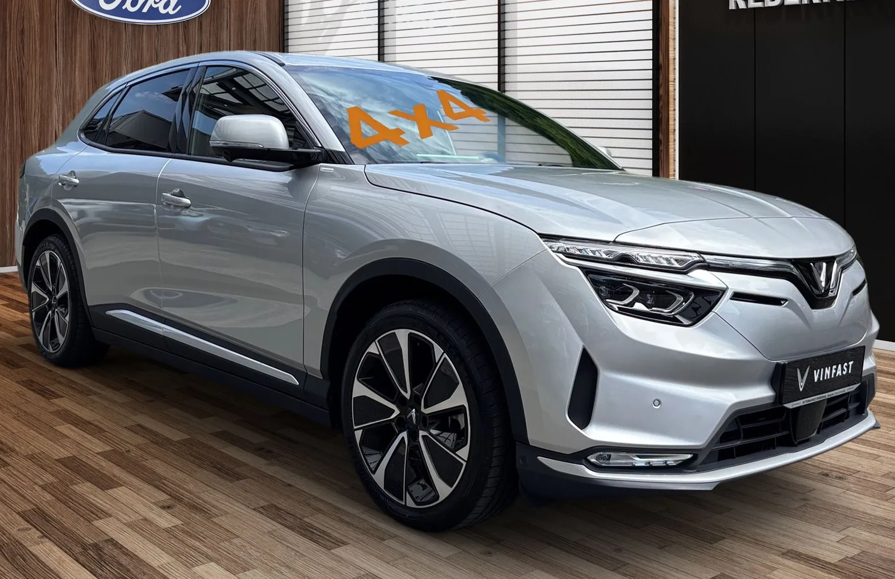 Zunanja slika - Vinfast VF8 - 87.7 kWh AWD Plus408PS AWD-GRATIS POLNILNICA 22KW - 2