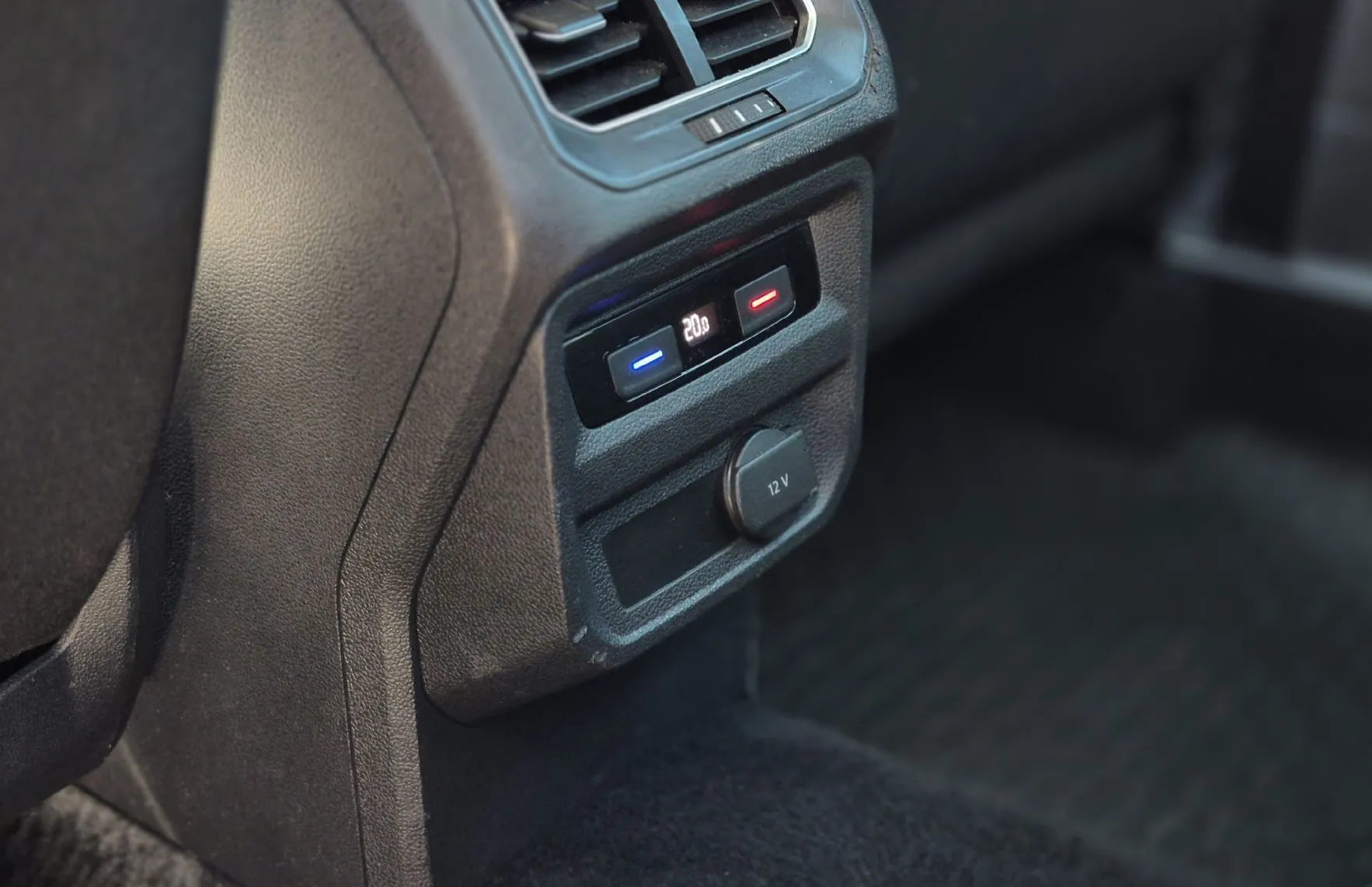 Zunanja slika - Volkswagen Tiguan - 2.0 TDI SCR 4MOTION BMT Comfortline - 12