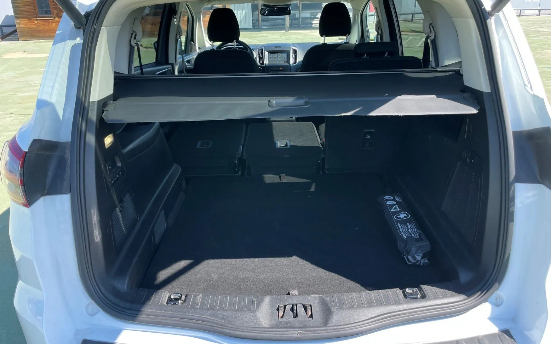 Zunanja slika - Ford S-MAX - 2.0 TDCi  Powershift NAVI.PDC.KAMERA.OGR.SEDEŽ - 20