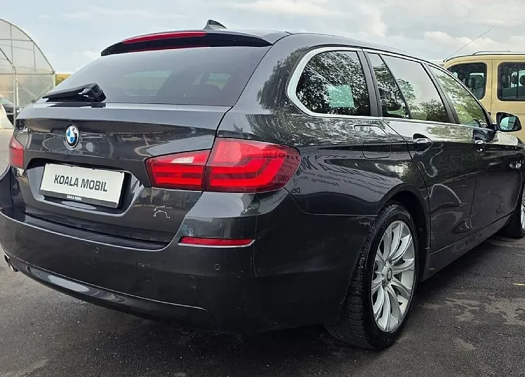 Zunanja slika - BMW Serija 5 - Touring: 525D AVTOMATIK LED-NAVI-GRETJE SEDEŽEV-ALU - 4