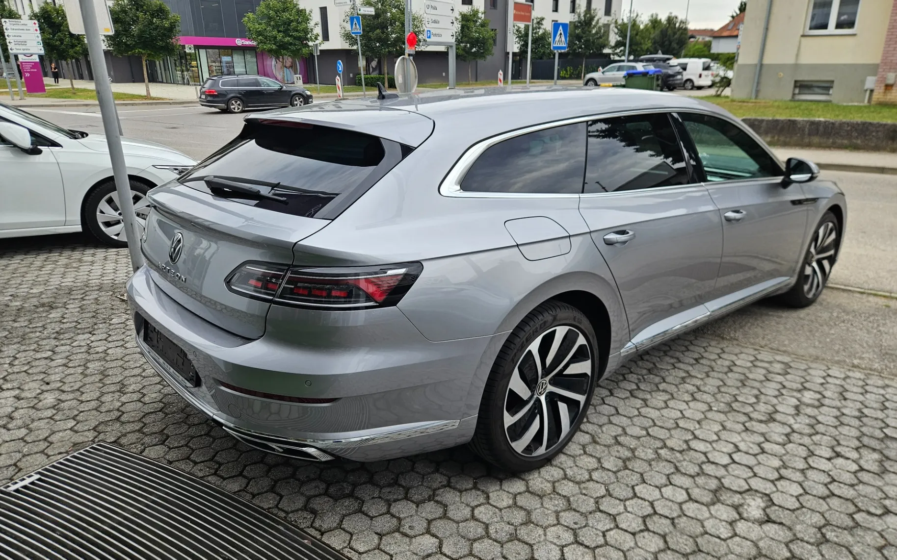 Zunanja slika - Volkswagen Arteon - 2.0 TDI BMT R-Line DSG - 3