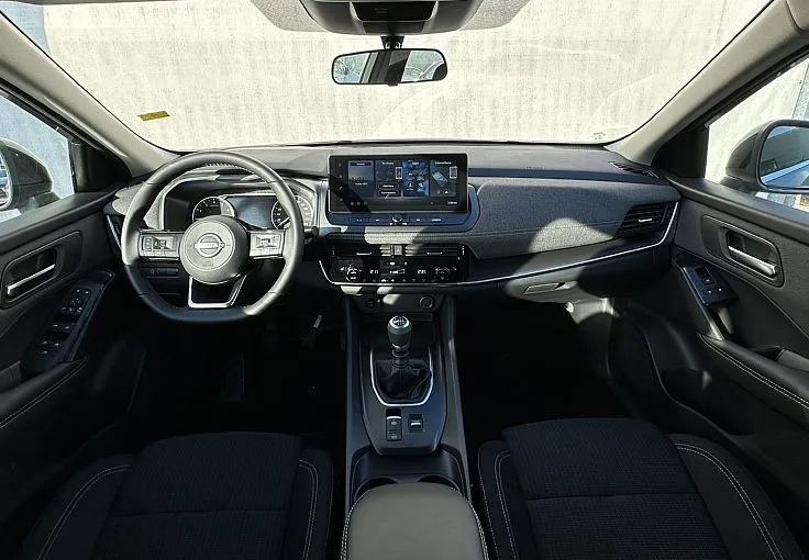 Zunanja slika - Nissan Qashqai - Acenta 1.3 DIG-T MHEV 140 +Paket Cold - 5
